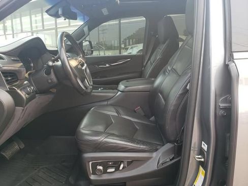 Used 2018 Cadillac Escalade Platinum AWD/4WD image 10
