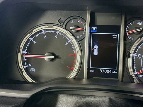 Used 2023 Toyota 4Runner TRD Sport image 13