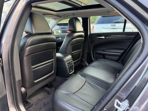 Used 2015 Chrysler 300 Limited w/ 300 Premium Group RWD image 9