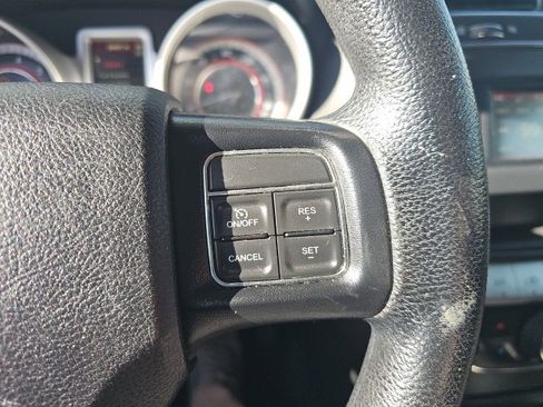 Used 2020 Dodge Journey SE w/ Blacktop Package image 18