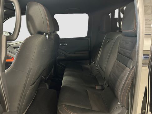 Used 2022 Nissan Frontier Pro-X RWD image 19