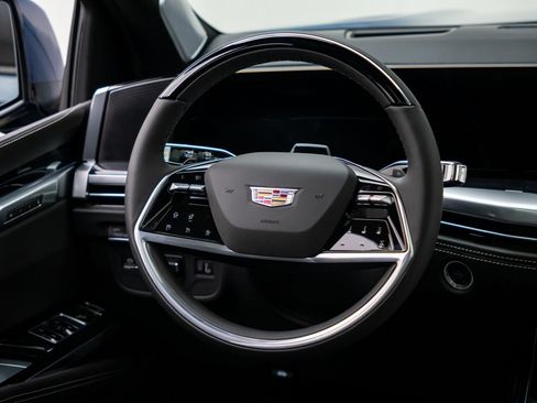 New 2026 Cadillac Escalade ESV Sport w/ Touring Package AWD/4WD image 10