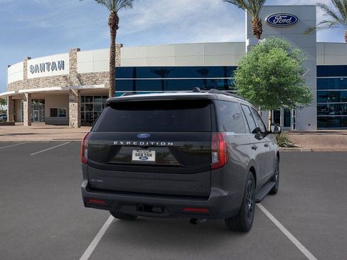 New 2026 Ford Expedition Active image 8