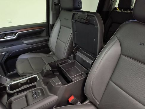 Used 2024 GMC Sierra 2500 Denali w/ Denali Reserve Package AWD/4WD image 30