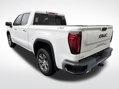 New 2026 GMC Sierra 1500 SLT w/ SLT Convenience Package image 3