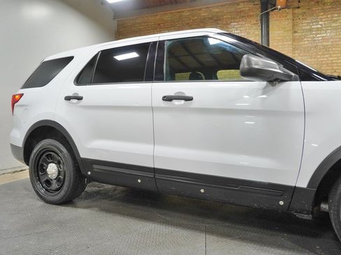 Used 2017 Ford Explorer 4WD Police Interceptor image 9