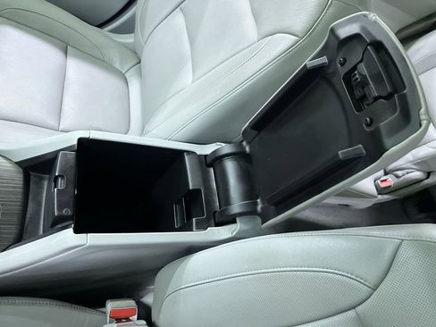 Used 2018 GMC Acadia SLT w/ LPO, Floor Liner Package FWD image 26