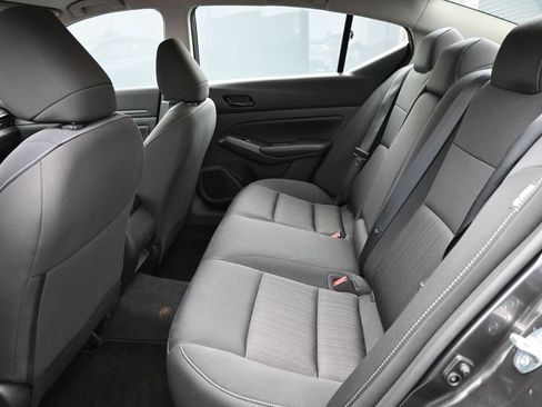 Used 2023 Nissan Altima 2.5 S FWD image 4