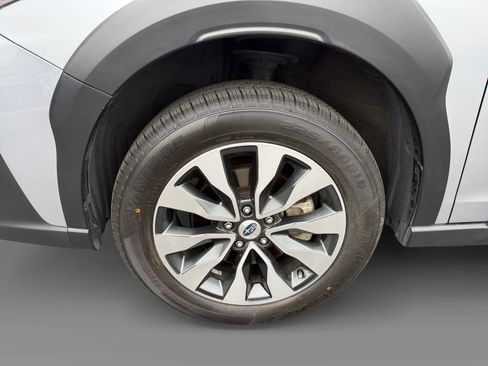 Used 2023 Subaru Outback Limited AWD/4WD image 9