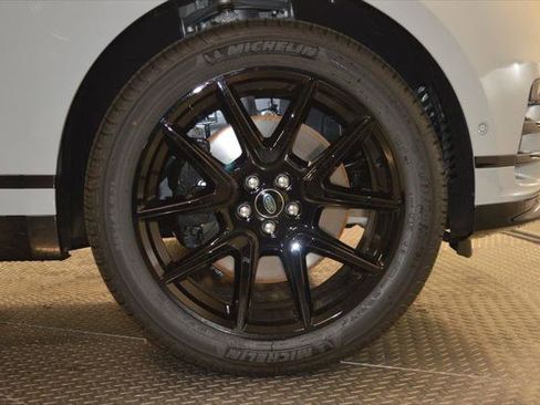 New 2026 Land Rover Range Rover Velar Dynamic SE AWD/4WD image 14
