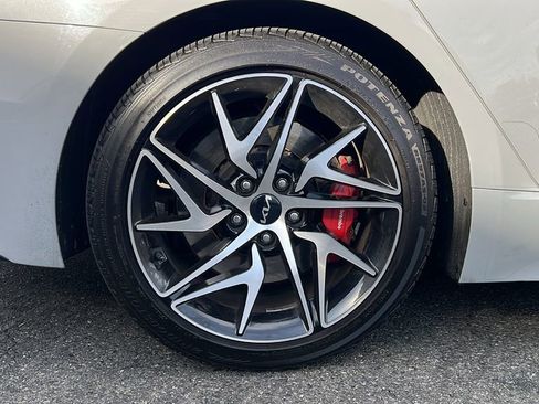 Used 2023 Kia Stinger GT-Line w/ Sun & Sound Package image 11