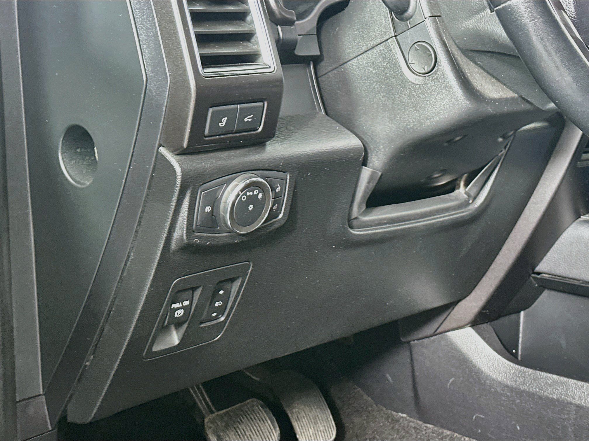 Used 2021 Ford Expedition Limited AWD/4WD image 17