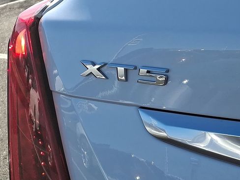 Certified 2024 Cadillac XT5 Premium Luxury w/ LPO, Floor Liner Package image 33