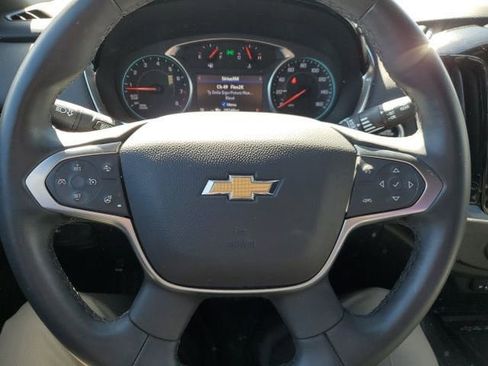Used 2023 Chevrolet Traverse LT w/ LT Premium Package image 9