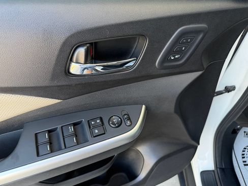 Used 2016 Honda CR-V Touring image 10