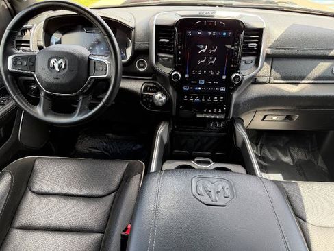 Used 2023 RAM 1500 Laramie AWD/4WD image 9