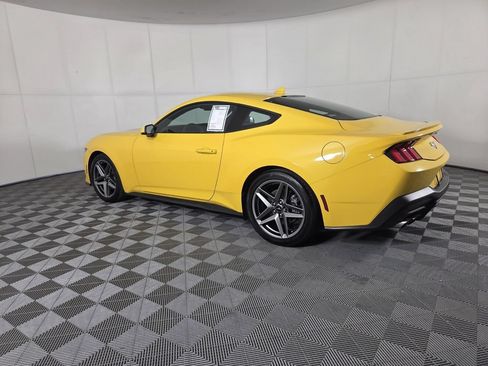 Used 2024 Ford Mustang Premium RWD image 8