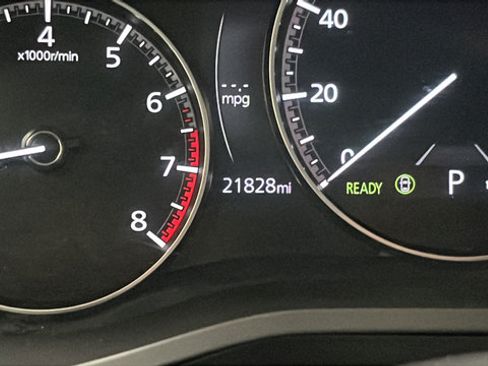 Used 2024 MAZDA CX-90 3.3 Turbo w/ Preferred Plus AWD/4WD image 10