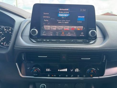 Used 2021 Nissan Rogue SV w/ Premium Package FWD image 9