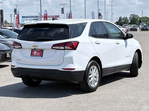 Used 2023 Chevrolet Equinox LS w/ LS Convenience Package FWD image 5