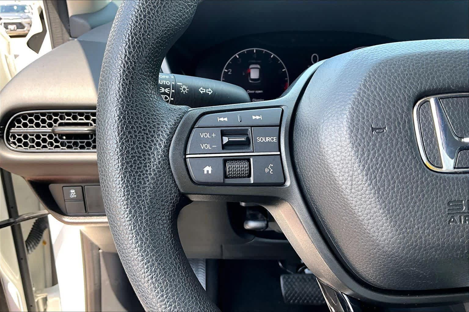 Used 2025 Honda HR-V LX image 24