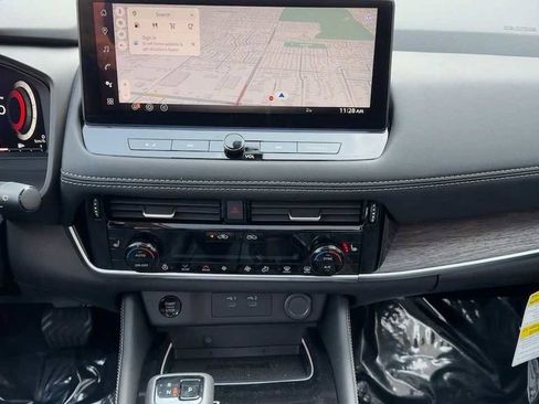 New 2026 Nissan Rogue Platinum w/ Platinum Premium Package image 12