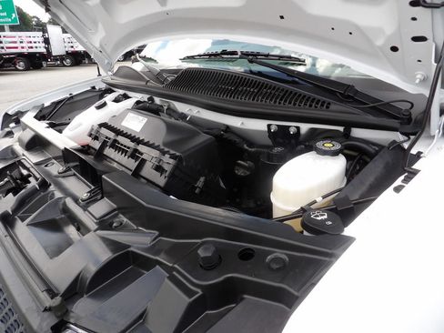 Used 2025 Chevrolet Express 3500 LS RWD image 47