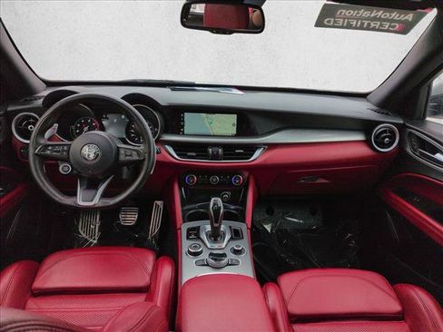 Used 2021 Alfa Romeo Stelvio Ti Sport AWD/4WD image 19