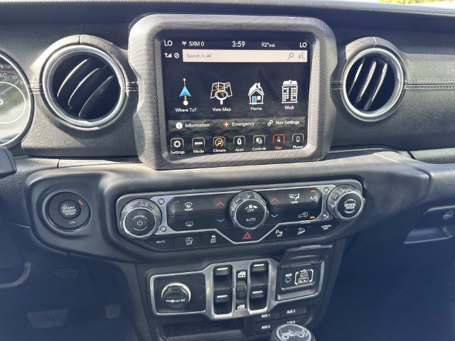 Used 2018 Jeep Wrangler Unlimited Sahara AWD/4WD image 25