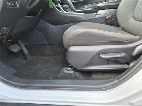 Certified 2025 Toyota RAV4 LE AWD/4WD image 14