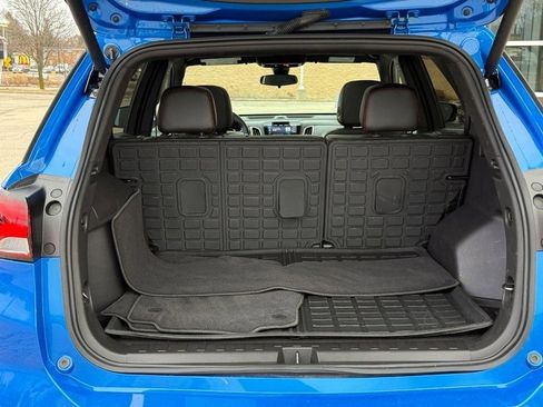 Used 2024 Chevrolet Equinox RS w/ RS Leather Package image 9