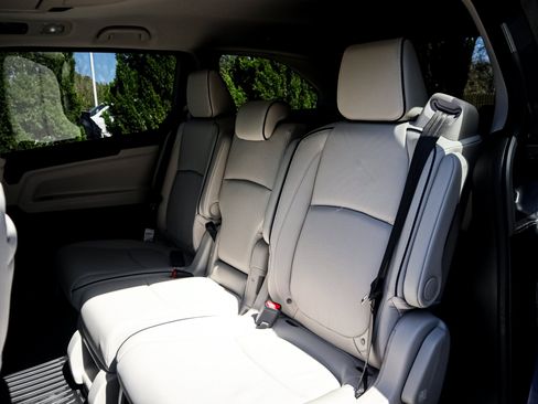 New 2026 Honda Odyssey Touring image 31