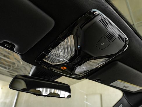Used 2024 BMW i4 eDrive35 RWD image 32