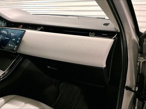 Certified 2025 Land Rover Range Rover Evoque S image 25