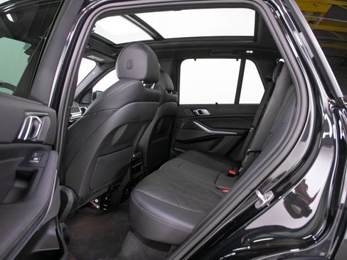 Used 2024 BMW X5 xDrive40i AWD/4WD image 18