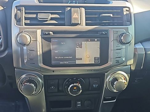 Used 2016 Toyota 4Runner SR5 image 18