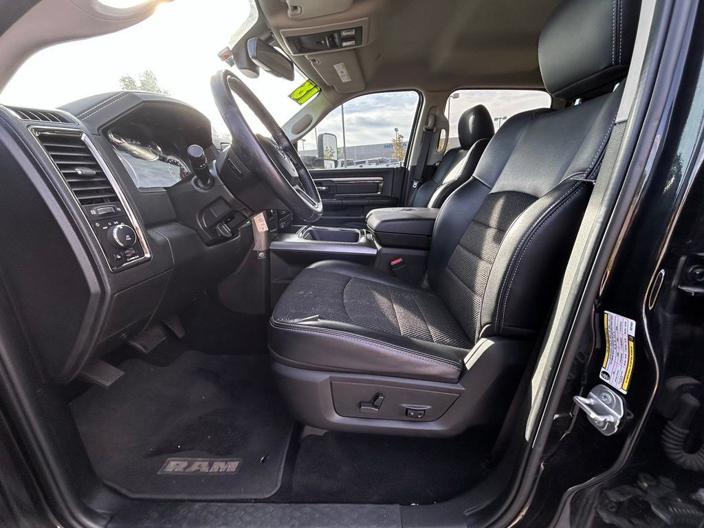 Used 2018 RAM 2500 Big Horn w/ Sport Appearance Group AWD/4WD image 13