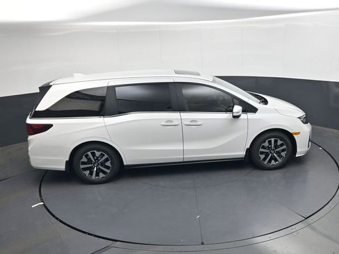 New 2026 Honda Odyssey EX-L image 25
