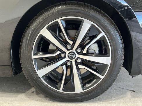 Used 2023 Nissan Maxima SV w/ Floor Mat Group image 10