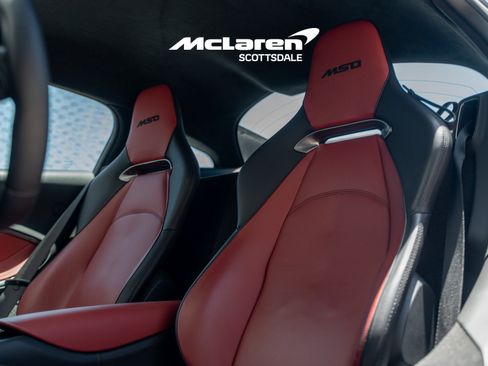 Used 2023 McLaren Artura RWD image 11