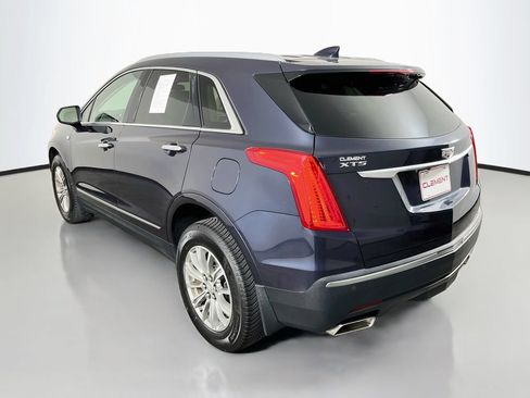 Used 2018 Cadillac XT5 Luxury w/ Driver Awareness Package FWD image 9