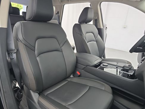 New 2025 Nissan Pathfinder SL w/ Cargo Package image 10