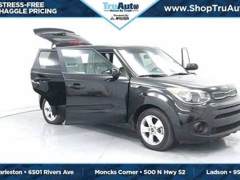 Used 2017 Kia Soul FWD image 25