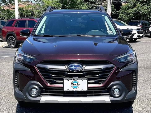 Certified 2025 Subaru Outback Limited AWD/4WD image 3