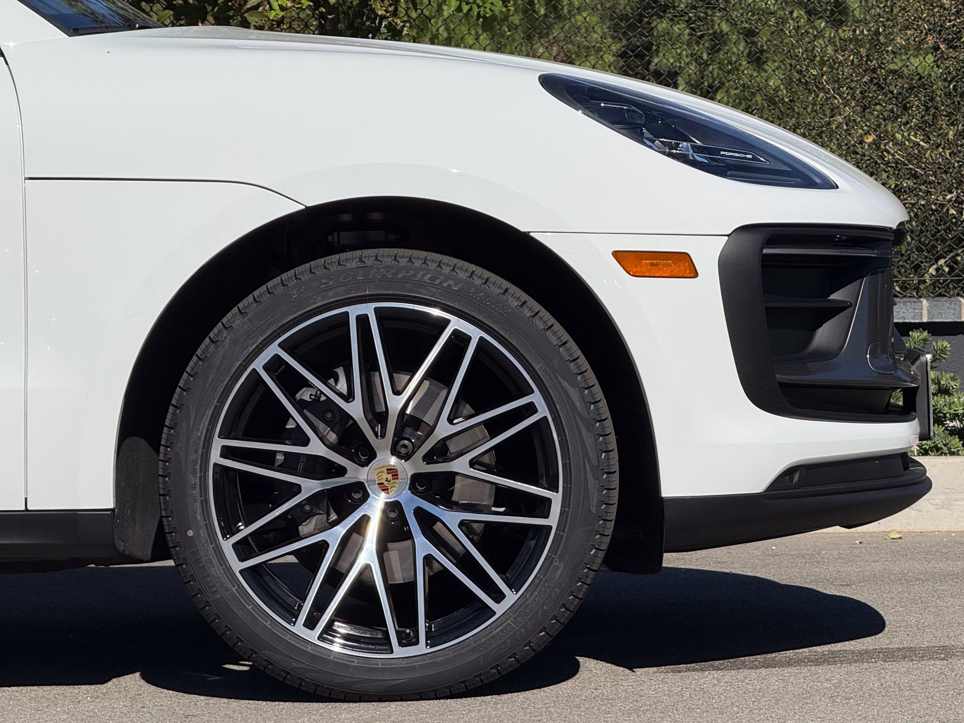 Used 2026 Porsche Macan Turbo AWD/4WD image 12