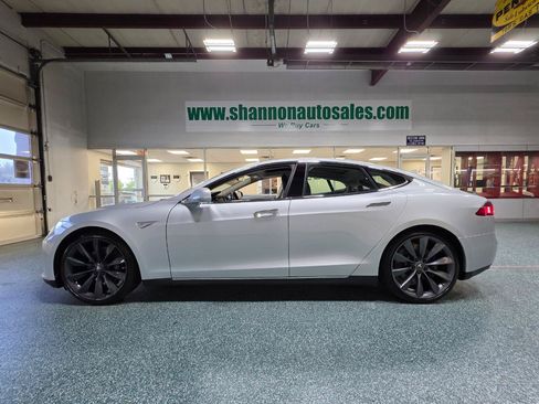 Used 2013 Tesla Model S Performance RWD image 11