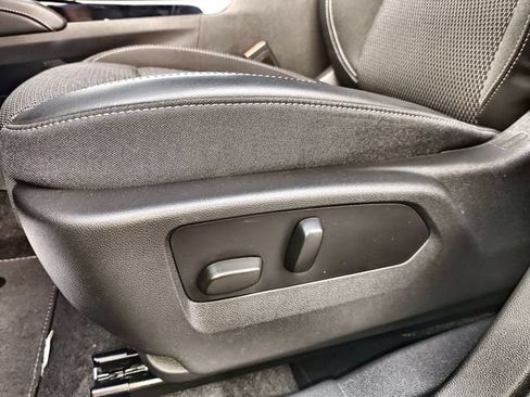 Used 2023 Buick Envision Preferred FWD image 12