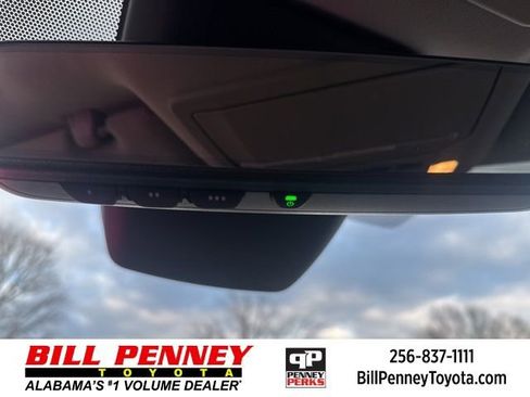 Used 2021 Toyota Highlander Limited image 35