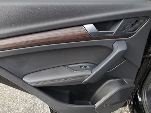 Certified 2023 Audi Q5 2.0T Premium Plus w/ Premium Plus Package image 29