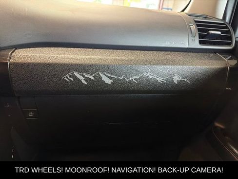 Used 2015 Toyota 4Runner Trail Premium AWD/4WD image 29